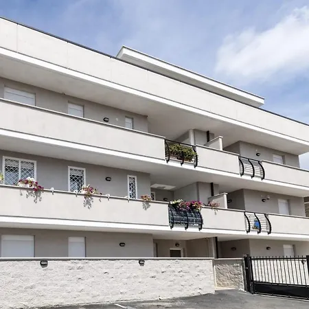 Casa Larry Apartment Marino